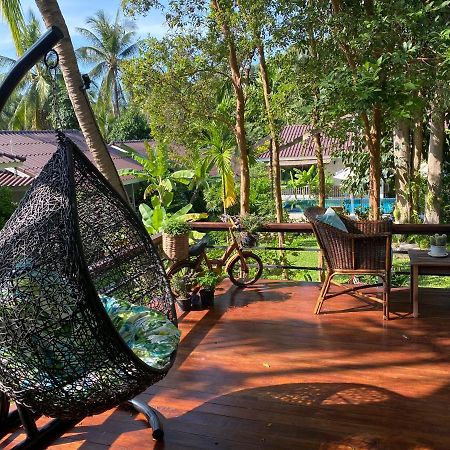 Отель Baan Nai Suan Бопхут Экстерьер фото