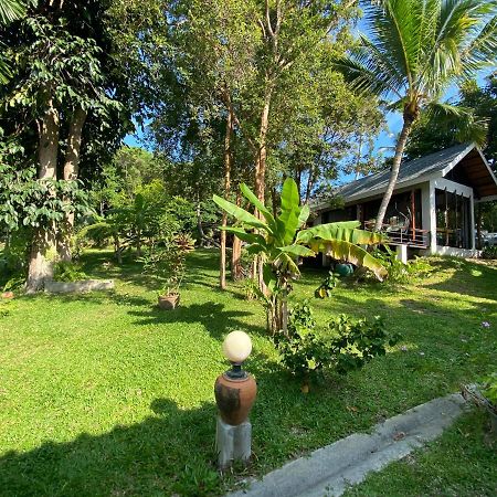 Отель Baan Nai Suan Бопхут Экстерьер фото